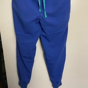 FIGS Scrub Jogger Bottoms (men’s) Small
